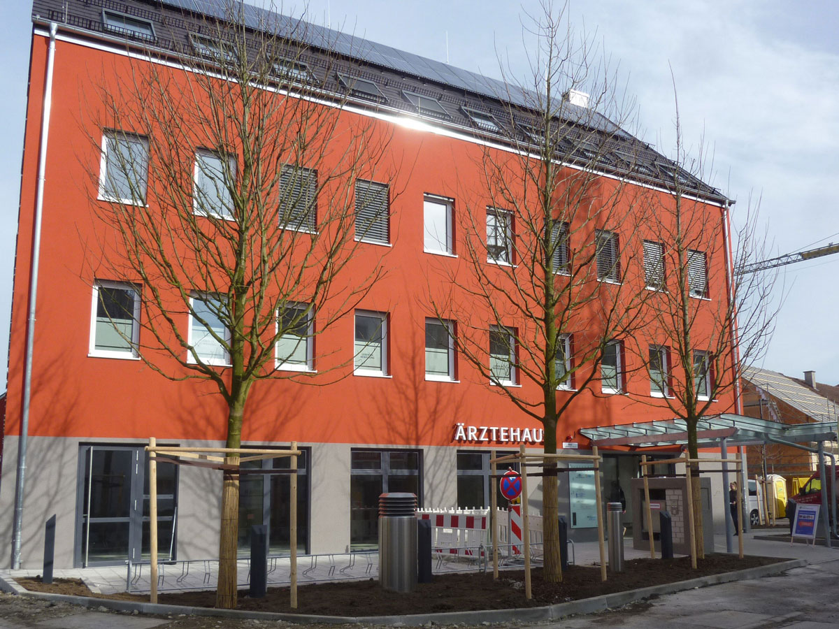 Ärztehaus für 9 Praxen, Apotheke und Sanitätshaus, Weilheim – Neubau